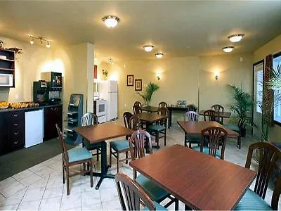 Hotel And Suites Les Laurentides 