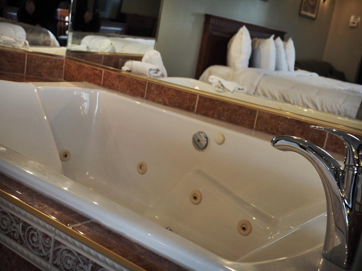 Hotel And Les Laurentides